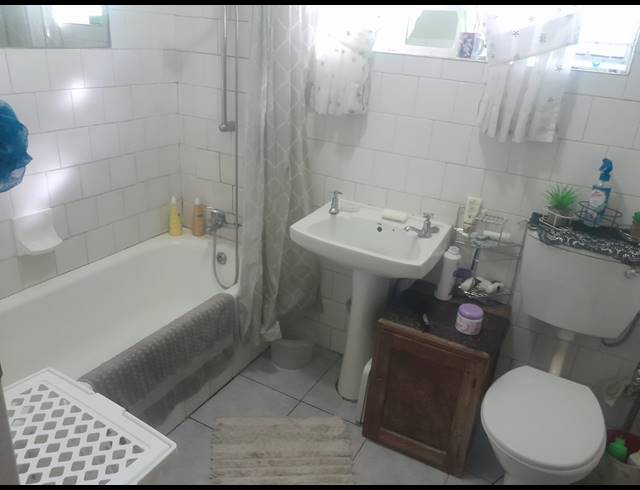 3 BEDROOM HOUSE FOR SALE IN RUSTENBURG CENTRAL